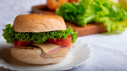 sandwich with ham