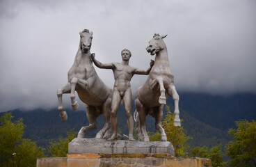 monument with horses and man