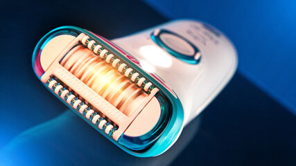 Electric epilator in white color