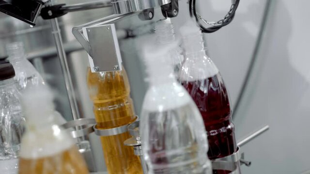 Liquid nitrogen dosing system for non-carbonated beverage filling. Dosing liquid nitrogen in food packaging is one of the ideal ways to inert and maintain the shape of the packaging. Shot in motion. C