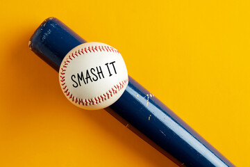 Baseball ball on a bat on yellow background with the word smash it - obrazy, fototapety, plakaty