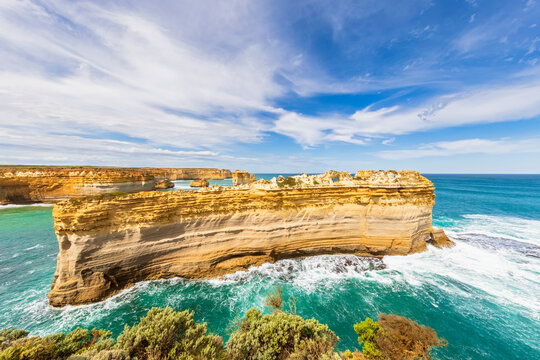 Australia, Victoria, View of Razorback at Loch Ard Gorge