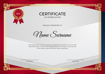 Obraz premium Modern employee golden red certificate design template