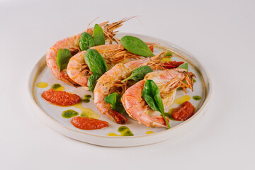 Argentine pink shrimp with tomatoes and fennel