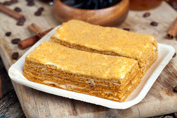 honey cake with honey and spices