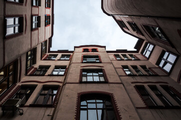 TENEMENT - Classic architecture of the old town in Poznan © Wojciech Wrzesień