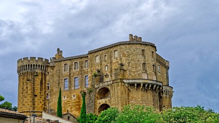 Ch&acirc;teau de Suze-la-Rousse, Dr&ocirc;me, Auvergne-Rh&ocirc;ne-Alpes, France	
