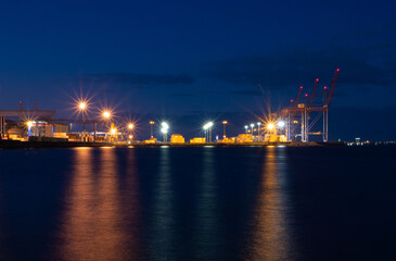 Fototapeta na wymiar night port
