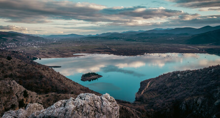 Fototapeta na wymiar Lake in Croatia, Imotski