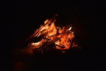 Campfire01
