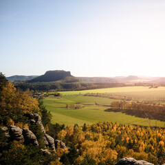 Hügel in der Landschaft. Sächsische Schweiz. Elbsandsteingebirge