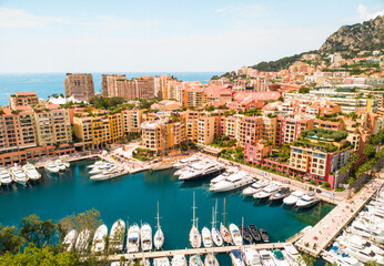 Fototapeta na wymiar Hafen in Monaco mit Booten