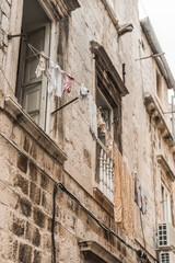 Kroatien, Dalmatien, Dubrovnik, Wäsche an Leine in Altstadt