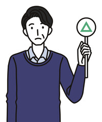 さんかくのふだを持つ40代・50代の男性