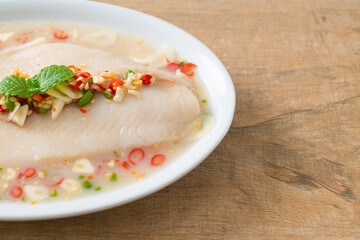 Steamed Fish in Spicy Lemon Sauce