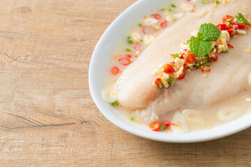 Steamed Fish in Spicy Lemon Sauce