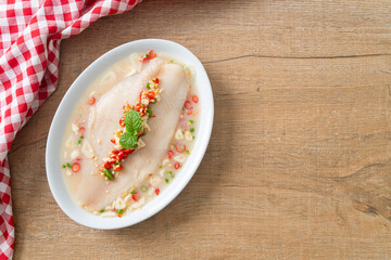 Steamed Fish in Spicy Lemon Sauce