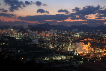 Fototapeta na wymiar Yeosu industrial complex, Petrochemical industrial complex, South korea. 여수, 석유화학, 산업단지