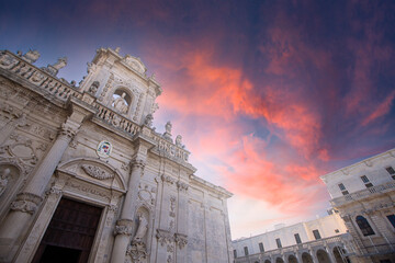 Facciata del duomo di lecce, puglia, italia