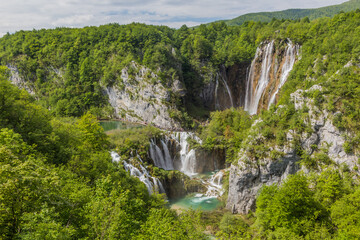 Fototapeta premium Sastavci and Veliki slap waterfalls in Plitvice Lakes National Park, Croatia