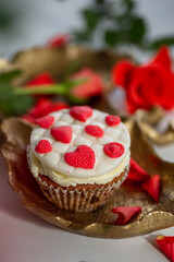christmas cupcake with red hearts