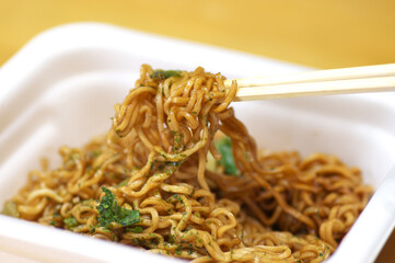 カップ焼きそば