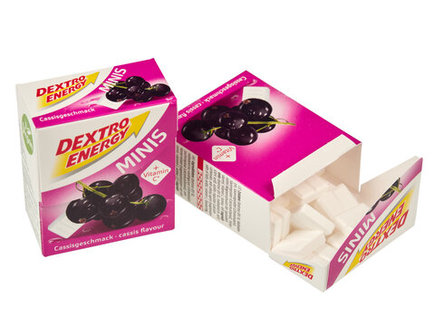 Dextro Energy, nutritional supplement tablets containing dextrose, maltodextrin, and vitamin C, with blackcurrant flavour