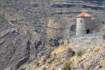 Der Mirador del Molino und eine Gebirgsstraße