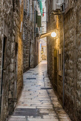 Fototapeta premium Narrow alley in the old town of Split, Croatia
