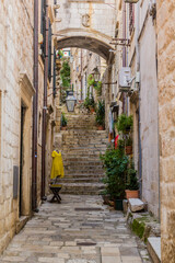 Obraz premium Narrow alley in Dubrovnik, Croatia