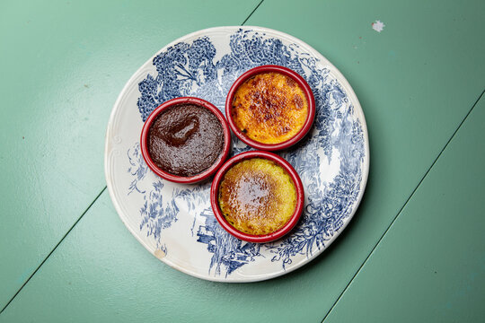 cr&egrave;me brul&eacute;e, trois parfums 