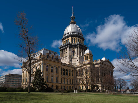 Springfield, IL—Mar 16, 2019; grounds of the Illinois state capitol, home to senate and house of representatives on cloudy spring day