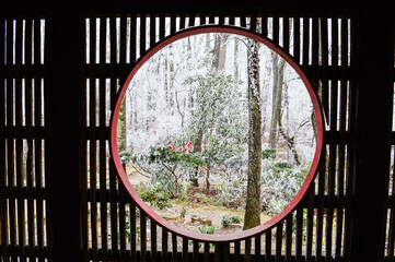  Japanese Garden Circle Window Frame