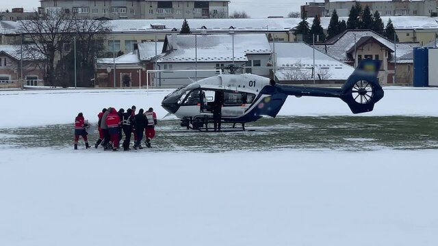 Helicopter transportation of seriously ill people