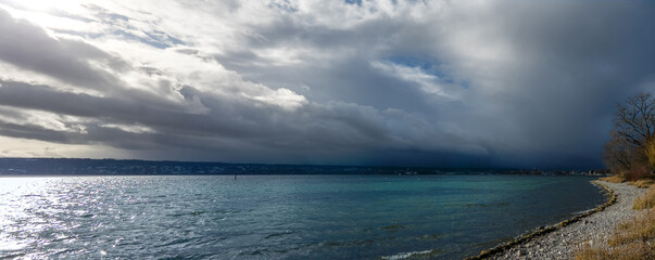 Bodensee bei Konstanz im Winter
