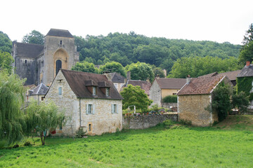 Fototapeta na wymiar saint-amand de coly village in france