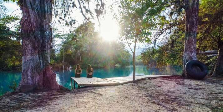  Rio color azul en M&eacute;xico en la huasteca potosina