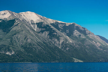 Naklejka premium High Mountain over the lake