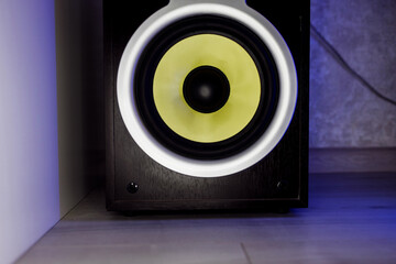 Music studio speaker
