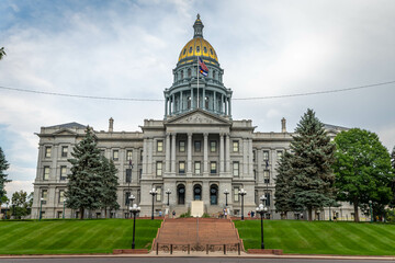 Fototapeta na wymiar The front of the State Capital Building of Colorado