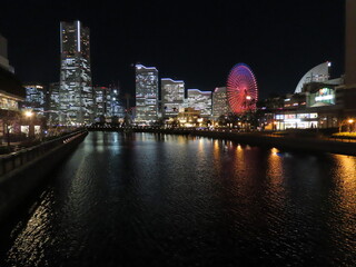 Fototapeta na wymiar Night view of Minato Mirai