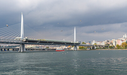 Fototapeta na wymiar Atatürk Bridge