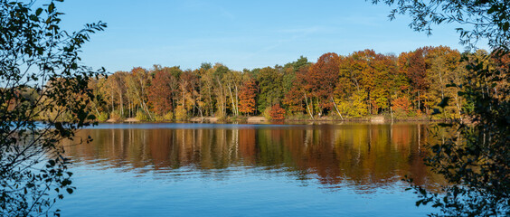 A sunny autumn day on the six lake plateau in Duisburg