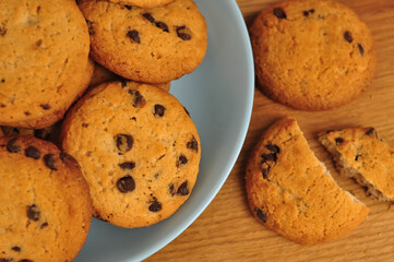 sweet crunchy cookies with dark chocolate for teatime