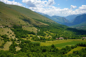 Fototapeta na wymiar Landscape of Valle Peligna, Abruzzo, near Raiano and Anversa