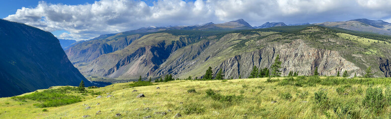 Fototapeta na wymiar Beautiful landscape in the Altai mountains, Russia