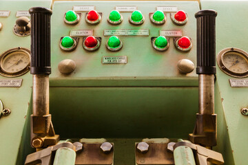 Speed control device on board the ship. Ship speed control telegraph.