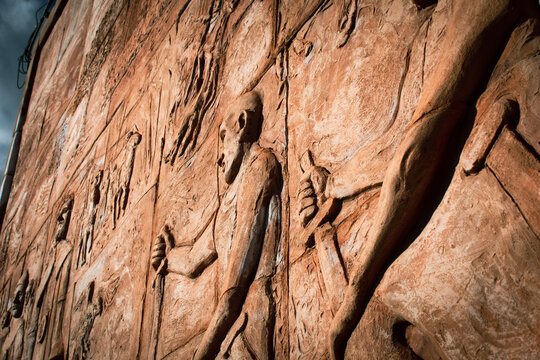 old wood texture - Sculpture created by Violi sculptors, work in Ceramics	