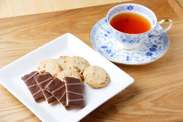ティータイム　お菓子　ビスケット