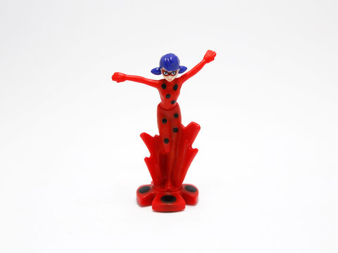  Miraculous: The Adventures of Ladybug. Ladybug and Chat Noir toy. Marinette. French superheros living in Paris. Figures of the characters of the television series. Toys for children.